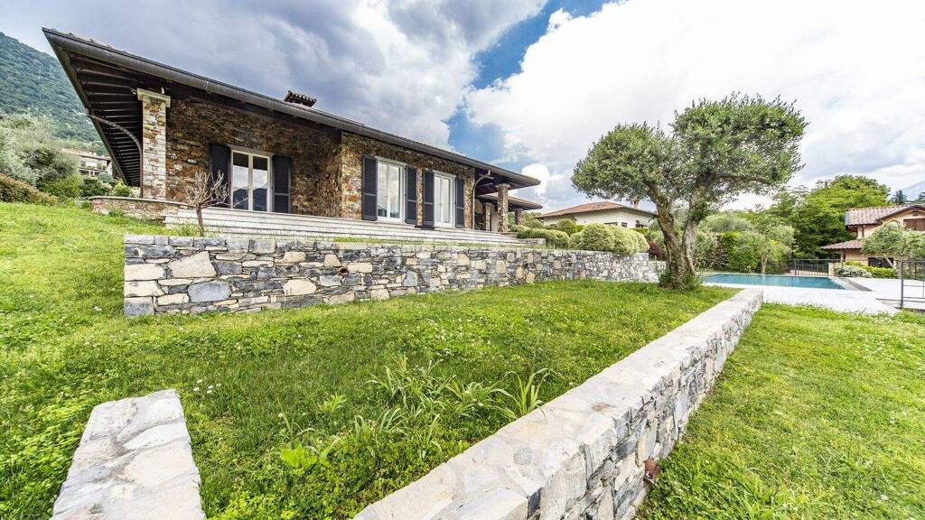 Villa zum Kauf 2.400.000 € 12 Zimmer 198,8 m² 250 m² Grundstück Tremezzo 22019