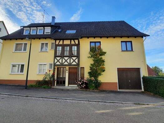 Einfamilienhaus zum Kauf 365.000 € 10 Zimmer 262 m² 425 m² Grundstück Dornhan 72175