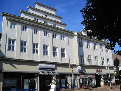 Wohnung zur Miete 447 € 2 Zimmer 63,8 m² 1. Geschoss frei ab 01.10.2025 Markt 13 Kernstadt Holzminden 37603