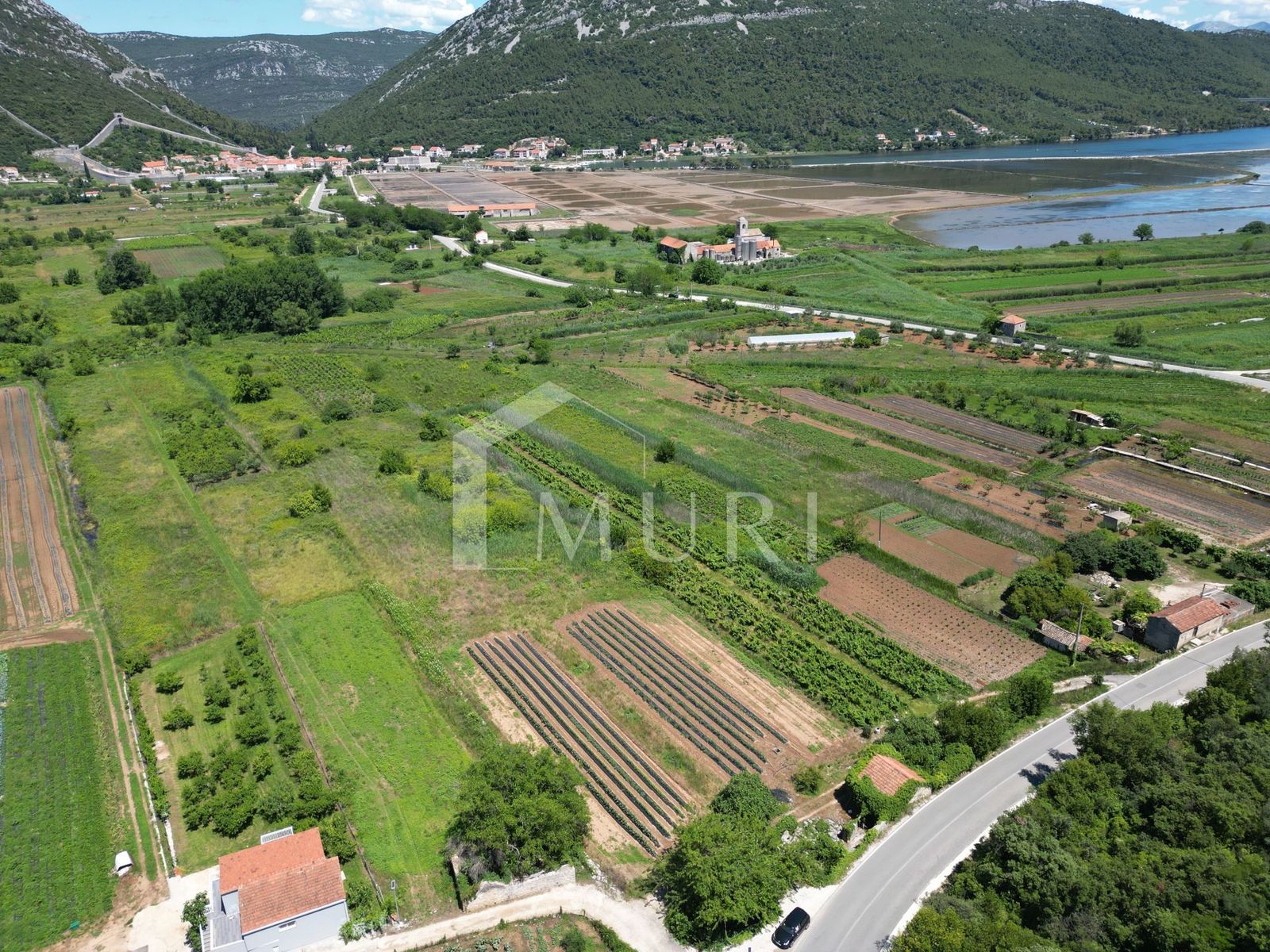 Land-/Forstwirtschaft zum Kauf 100.000 € Ston center