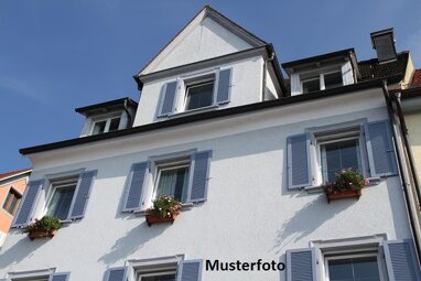 Mehrfamilienhaus zum Kauf 90.100 € 7 Zimmer 319 m² 1.097 m² Grundstück Mozartstraße Poysdorf 2170