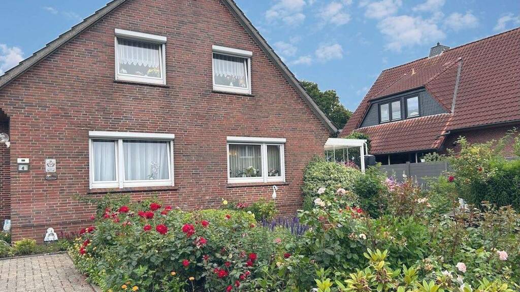 Mehrfamilienhaus zum Kauf 359.000 € 4 Zimmer 130 m² 946 m² Grundstück frei ab sofort Hooksiel Wangerland 26434