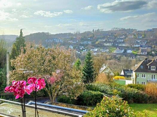 Einfamilienhaus zum Kauf provisionsfrei 465.000 € 6 Zimmer 140 m² 469 m² Grundstück Ründeroth Engelskirchen 51766