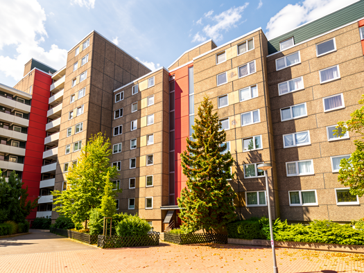 Wohnung zur Miete 700 € 1,5 Zimmer 54,8 m² 5. Geschoss Warburghof 18 Groß Buchholz Hannover 30627