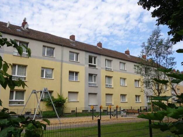 Wohnung zur Miete 623 € 2 Zimmer 47 m² 2. Geschoss frei ab 17.08.2026 Falckensteinstr. 4 Höhenberg Köln 51103