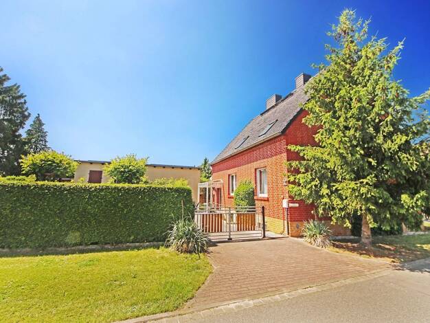 Einfamilienhaus zum Kauf 165.000 € 7 Zimmer 137 m² 1.002 m² Grundstück Hohenlubast Gräfenhainichen 06773