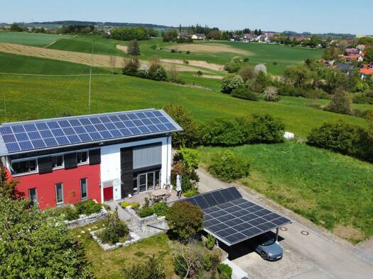 Einfamilienhaus zum Kauf 1.590.000 € 3,5 Zimmer 167 m² 1.034 m² Grundstück Dorfen Dorfen 84405