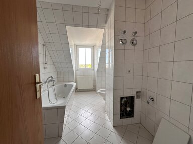 Wohnung zur Miete 216 € 1 Zimmer 43,1 m² Straße der Nationen 92 Zentrum Chemnitz 09111