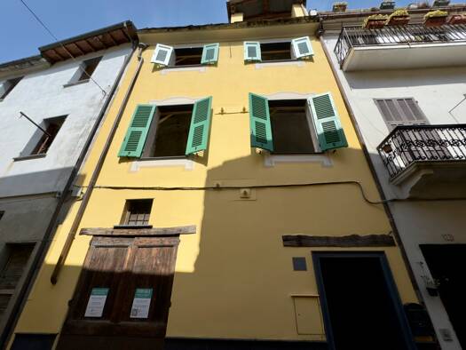 Stadthaus zum Kauf 10 Zimmer 410 m² Via de Filippi Pieve di Teco 18026