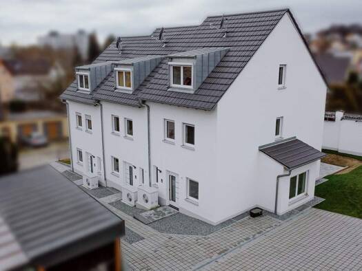 Reihenendhaus zum Kauf 799.000 € 5 Zimmer 121,3 m² 177 m² Grundstück Konradsiedlung-Wutzlhofen Regensburg 93057