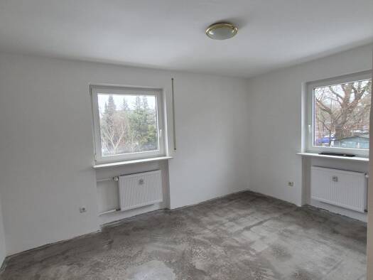 Wohnung zur Miete 1.100 € 3 Zimmer 85 m² frei ab sofort Bruck Erlangen 91058