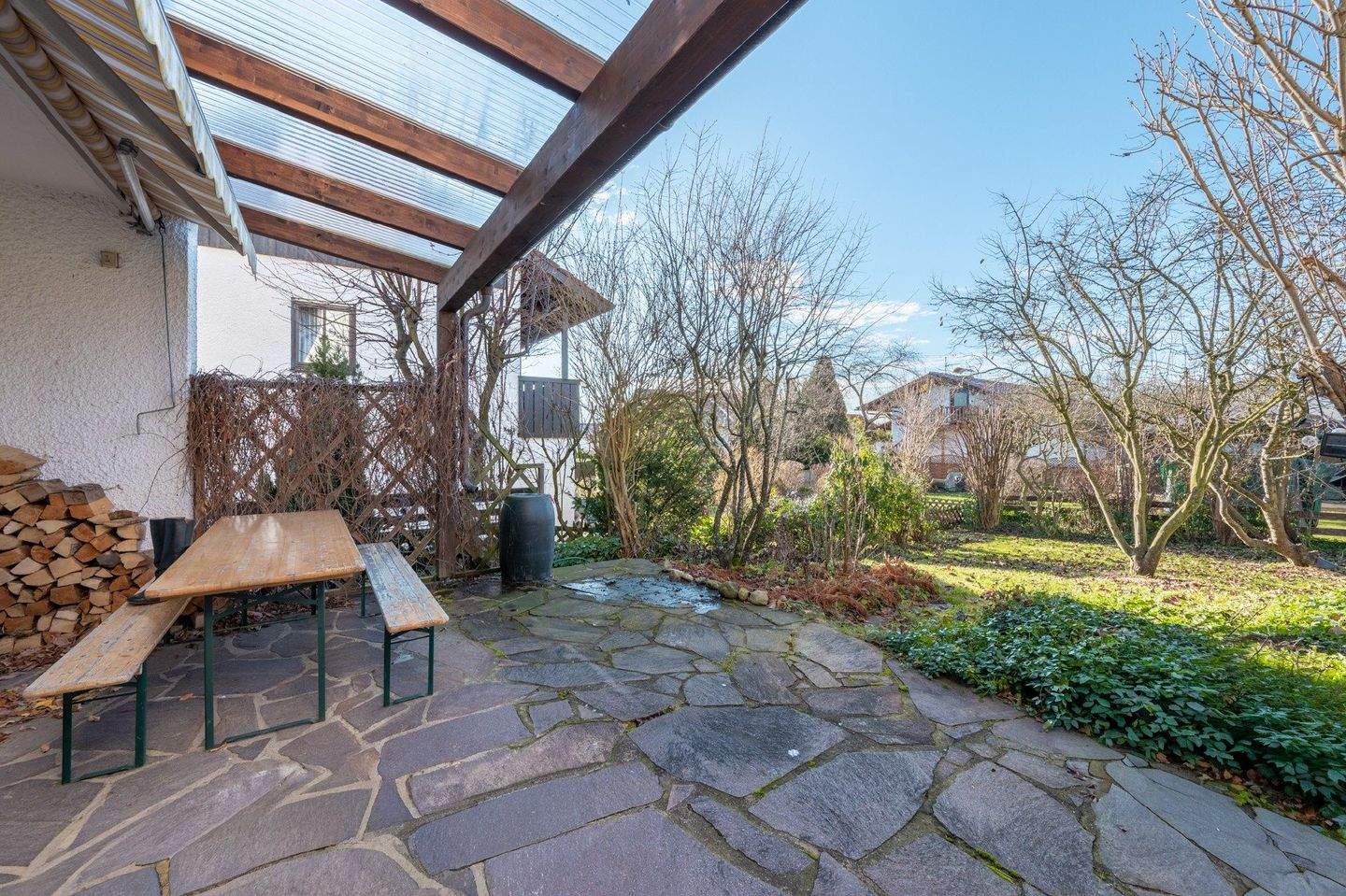 Immobilie in Weßling - AIGNER - Charmante Doppelhaushälfte mit idyllischem Garten mit Westausrichtung in Weßling - Bild 2