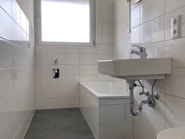 Wohnung zur Miete 717 € 2 Zimmer 57,3 m² 5. Geschoss frei ab 15.09.2025 Sonnenstr. 17 Zollhaus Nürnberg 90471