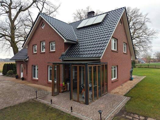 Mehrfamilienhaus zum Kauf 649.000 € 7 Zimmer 246 m² 6.345 m² Grundstück Hausstette Bakum / Hausstette 49456