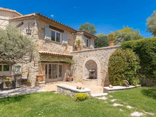 Einfamilienhaus zum Kauf 1.695.000 € 9 Zimmer 310 m² 14.000 m² Grundstück Montauroux 83440