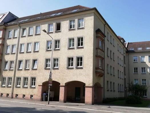Wohnung zur Miete 300 € 2 Zimmer 52,8 m² 1. Geschoss frei ab sofort Crimmitschauer Straße 17 Innenstadt Zwickau 08056