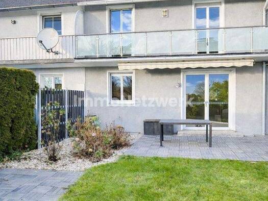 Reihenmittelhaus zum Kauf 360.000 € 7 Zimmer 170 m² Helmbrechts Helmbrechts / Ort 95233