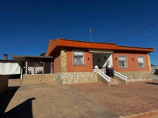 Chalet zum Kauf 249.900 € 4 Zimmer 231 m² 1.048 m² Grundstück Vilamarxant 46191