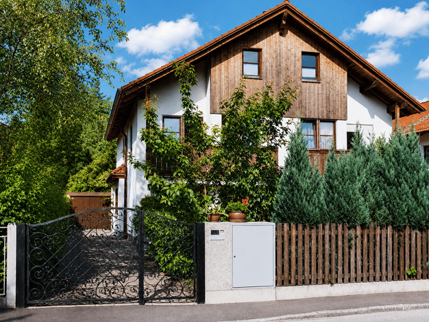 Doppelhaushälfte zum Kauf 1.170.000 € 5 Zimmer 120 m² 268 m² Grundstück frei ab sofort Taku-Fort-Straße 3 Trudering-Riem München 81827