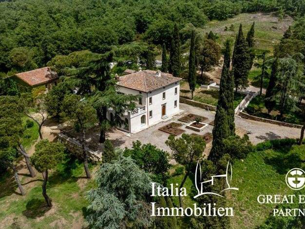 Bauernhaus zum Kauf 4.200.000 € 28 Zimmer 856 m² 14.000 m² Grundstück Lisciano Niccone 06060