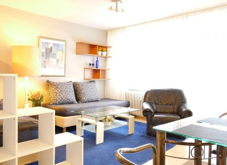 Wohnung zur Miete Wohnen auf Zeit 1.450 € 2 Zimmer 56 m²<br/>Wohnfläche 05.05.2025<br/>Verfügbarkeit Otto-Schuster-Straße Nellingen Ostfildern 73760