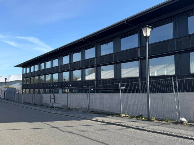 Praxisfläche zur Miete provisionsfrei 13,70 € 327,1 m² Bürofläche teilbar ab 327,1 m² Rimsting 83253