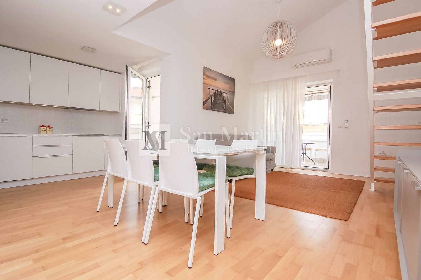 Wohnung zum Kauf 310.000 € 4 Zimmer 70 m²<br/>Wohnfläche 2.<br/>Geschoss Umag center 52470