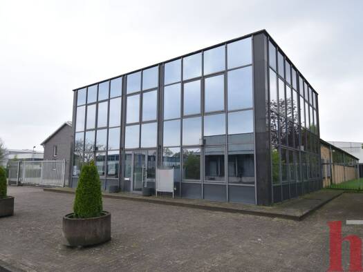 Bürokomplex zur Miete 2.200 € 313 m² Bürofläche Lohne 49393