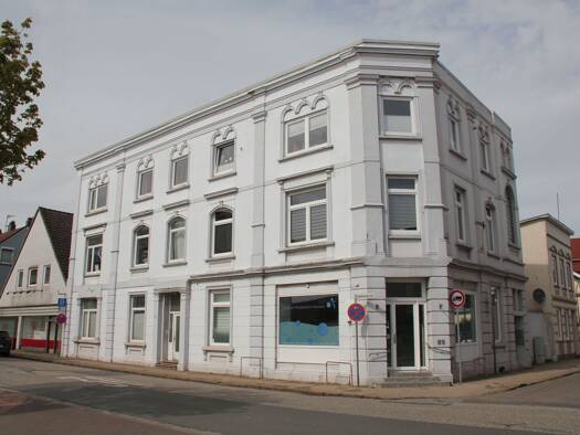 Mehrfamilienhaus zum Kauf als Kapitalanlage geeignet 1.100.000 € 1 Zimmer 590 m² 523 m² Grundstück Uetersen 25436