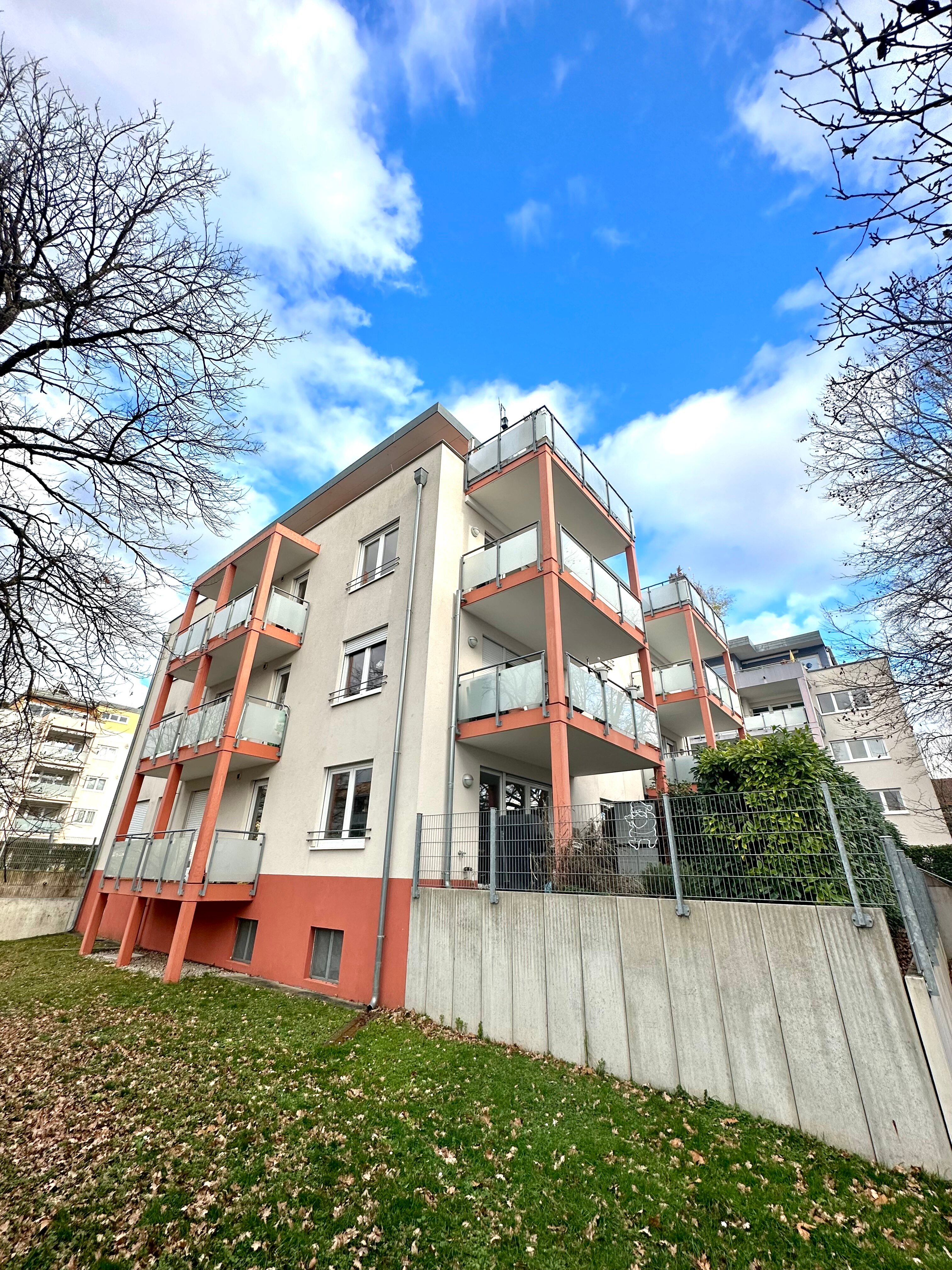 Mehrfamilienhaus zum Kauf 3.450.000 € 25 Zimmer 722 m²<br/>Wohnfläche Haagener-Str. 49a Nord Lörrach 79539