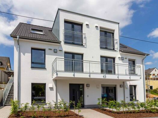 Mehrfamilienhaus zum Kauf - Erstbezug als Kapitalanlage geeignet 1.282.000 € 10 Zimmer 280,7 m² 650 m² Grundstück teilbar ab 280,7 m² Kernscheid Trier 54296