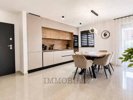 Wohnung zur Miete 1.000 € 3 Zimmer 67 m² 1. Geschoss Tar, Tar-Vabriga Vabriga