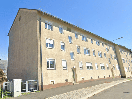 Wohnung zur Miete 350 € 3,5 Zimmer 61,4 m² frei ab 01.10.2026 Lindenstraße 13 Helmbrechts 95233