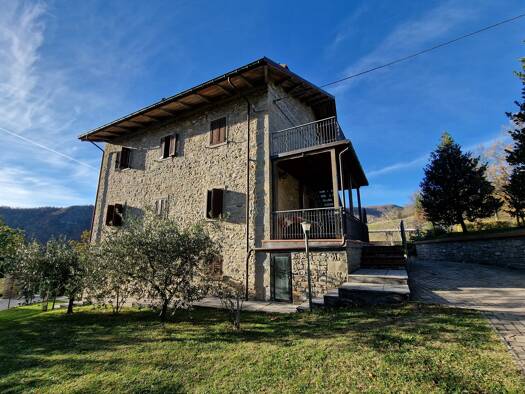 Rustico zum Kauf 380.000 € 7 Zimmer 450 m² 4.000 m² Grundstück frei ab sofort Sestino 52038