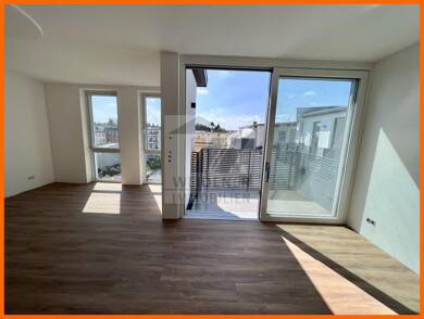 Wohnung zur Miete 1.400 € 4 Zimmer 113 m² Dachgeschoss, 4. Geschoss frei ab sofort Debschwitzer Straße 2 Debschwitz Gera 07548