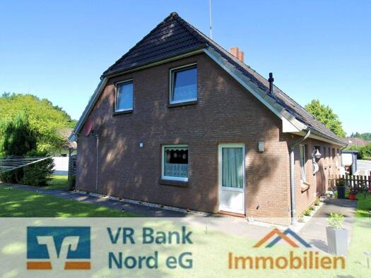 Doppelhaushälfte zum Kauf 215.000 € 4 Zimmer 105 m² 560 m² Grundstück Breklum 25821