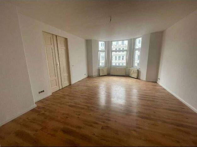 Wohnung zur Miete 697 € 2,5 Zimmer 82 m² 2. Geschoss Stadtfeld Ost Magdeburg 39108