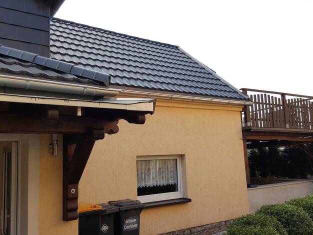 Einfamilienhaus zur Miete 765 € 3 Zimmer 90 m² 140 m² Grundstück Treuen 08233