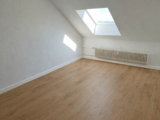 Studio zur Miete 580 € 1 Zimmer 29 m² Geschoss 3/4 frei ab 01.04.2026 Kelkheim 65779