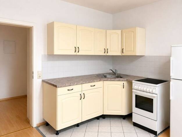 Wohnung zum Kauf 42.000 € 2 Zimmer 37,5 m² Kaßberg Kaßberg 09112