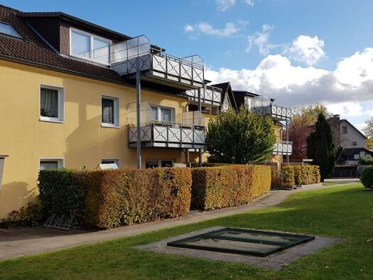 Wohnung zur Miete 1.803 € 4,5 Zimmer 105 m² 2 Geschosse frei ab 01.01.2027 Marienburger Straße 22 Pinneberg 25421
