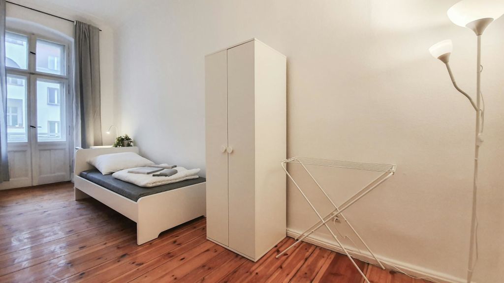 Wohnung zur Miete Wohnen auf Zeit 699 € 1 Zimmer 9 m²<br/>Wohnfläche 06.01.2025<br/>Verfügbarkeit NORDKAPSTR Prenzlauer Berg Berlin 10439