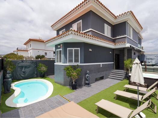Villa zum Kauf 1.200.000 € 5 Zimmer 240 m² Calle Océano Pacífico 84 San Bartolomé de Tirajana 35100