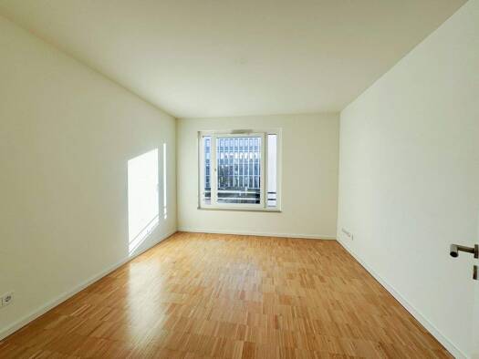 Wohnung zur Miete 1.105 € 3 Zimmer 90,5 m² 3. Geschoss frei ab 01.01.2026 Herzogin-Cecilie-Allee 4 Handelshäfen Bremen 28217