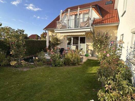 Reihenmittelhaus zum Kauf 519.000 € 7 Zimmer 177 m² 349 m² Grundstück frei ab 01.04.2026 Elmenhorst Elmenhorst/Lichtenhagen 18107