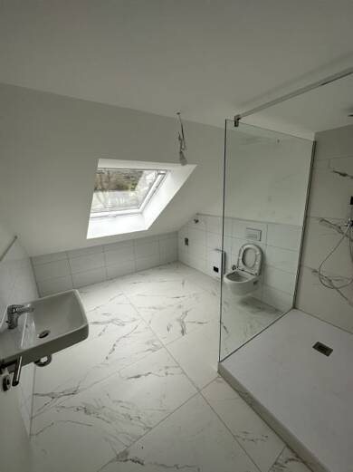 Wohnung zur Miete 780 € 3 Zimmer 80 m² Dachgeschoss, 2. Geschoss Möbeck 42 Vohwinkel Wuppertal 42327