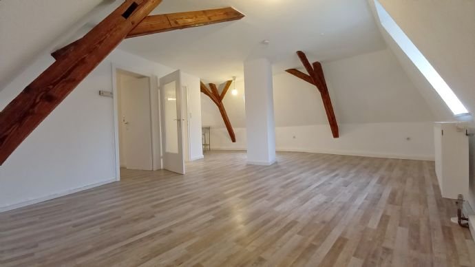 Wohnung zur Miete 405 € 2 Zimmer 40 m²<br/>Wohnfläche 01.02.2025<br/>Verfügbarkeit Bernbeckplatz 4 Kitzingen Kitzingen 97318