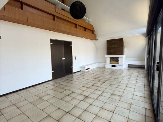 Maisonette zur Miete 2.000 € 5,5 Zimmer 136,5 m² Geschoss 2/3 frei ab sofort Kronberg 61476