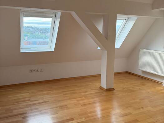 Maisonette zur Miete 1.200 € 1,5 Zimmer 84 m² Geschoss 5/5 frei ab sofort Süd Süd 70180