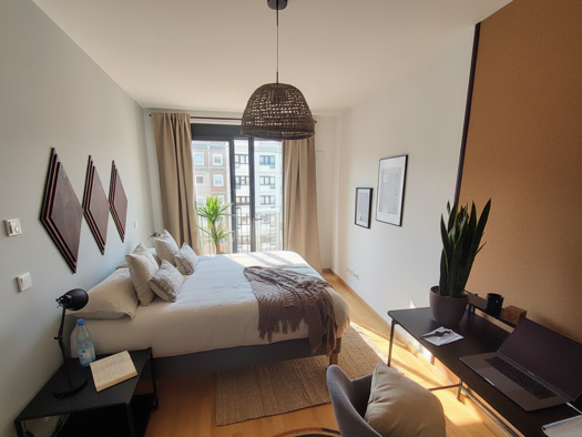 Wohnung zur Miete 1.200 € 2 Zimmer 50 m² Geschoss 5/6 frei ab sofort Am Köllnischen Park Mitte Berlin 10179